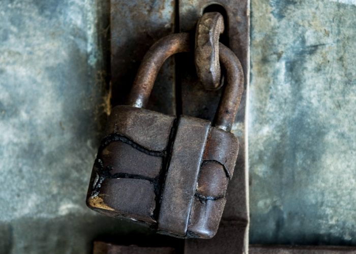 closeup of a rusted padlock