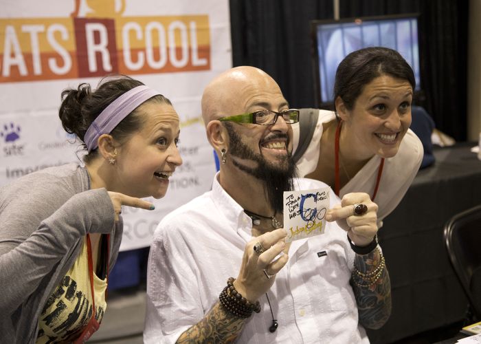 Jackson Galaxy poses with attendees at the 2014 Animal Care Expo.